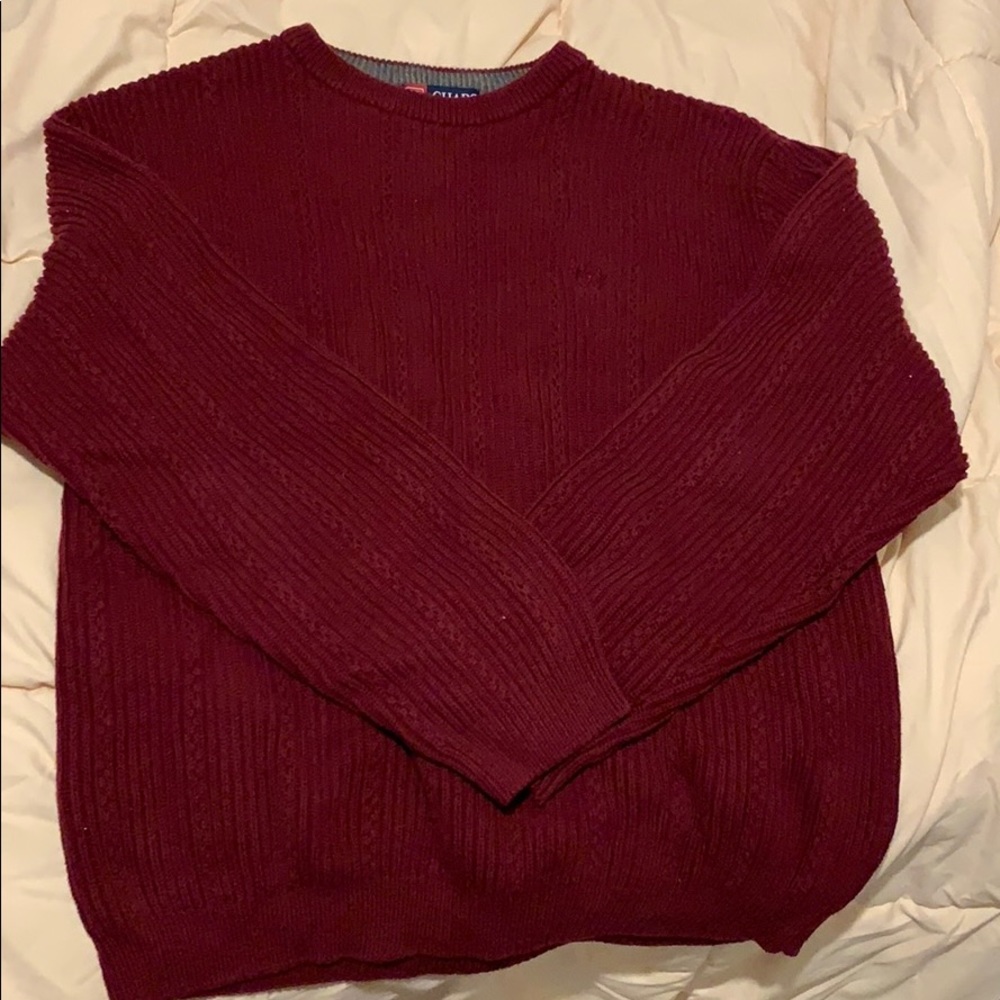 Maroon sweater